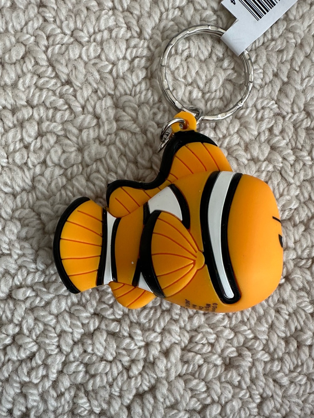 Finding Dory “Marlin” Keychain! - Picture 4 of 7